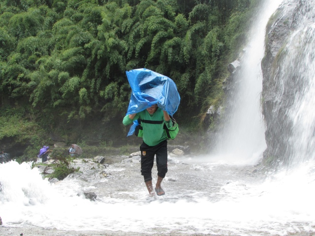 Népal : La mousson, ça mouille.